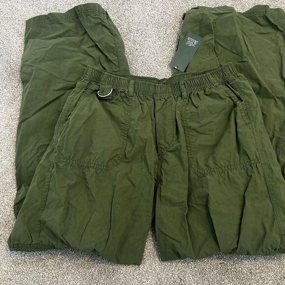 Women's Mid-Rise Baggy Cargo Pants in an olive green color - Picture 3 of 5